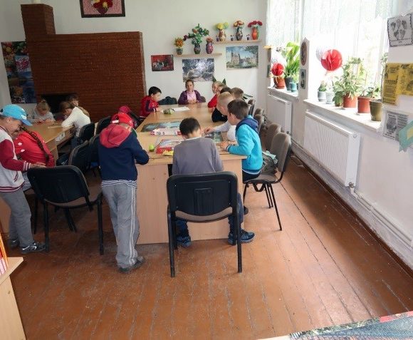 Heizkörper für eine Schule in Mihailovca, Moldawien, 2019
