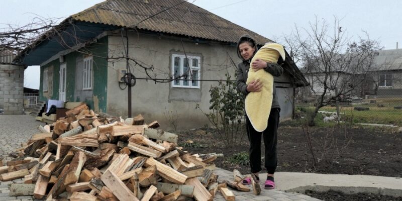 Brennholz für bedürftige Menschen in Moldawien